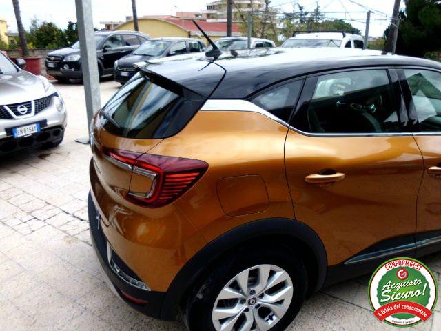 RENAULT Captur Blue dCi 95 CV Intens