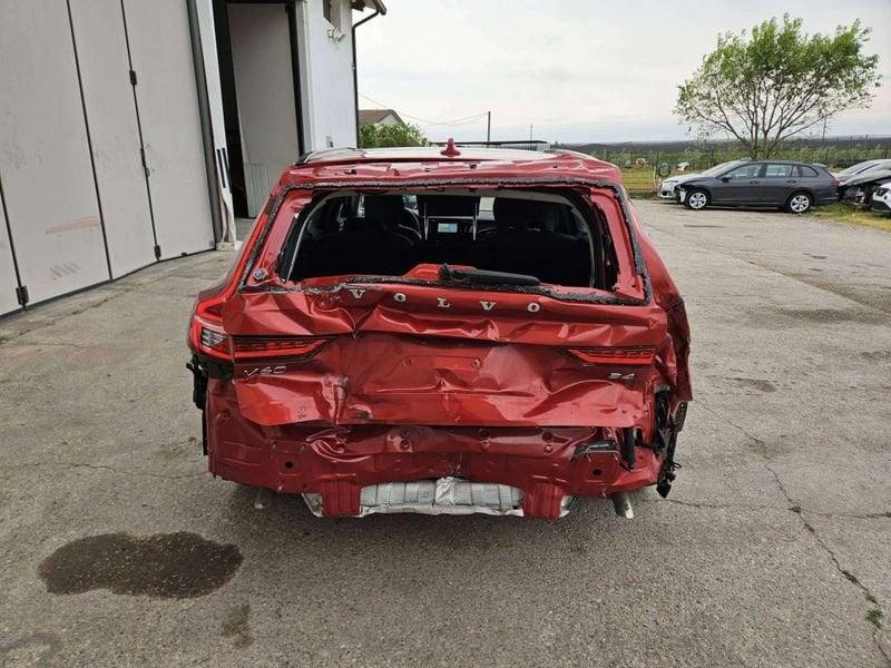 Volvo V60 2.0 b4 Plus Dark auto RUN&DRIVE - INCIDENTATA