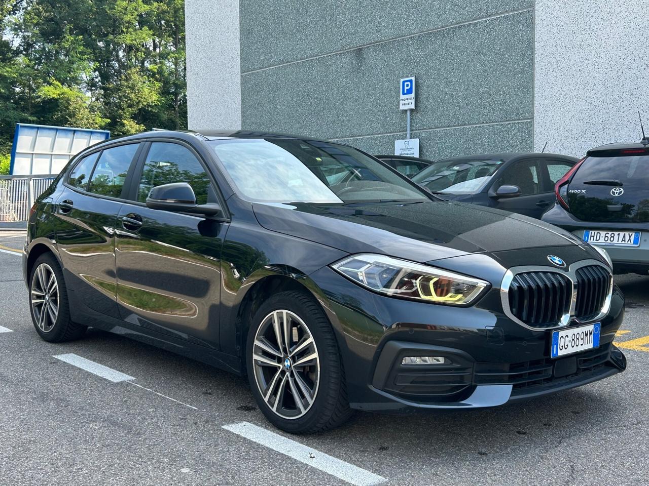 Bmw 116d Automatica – IVA Esposta Navi LED 2021