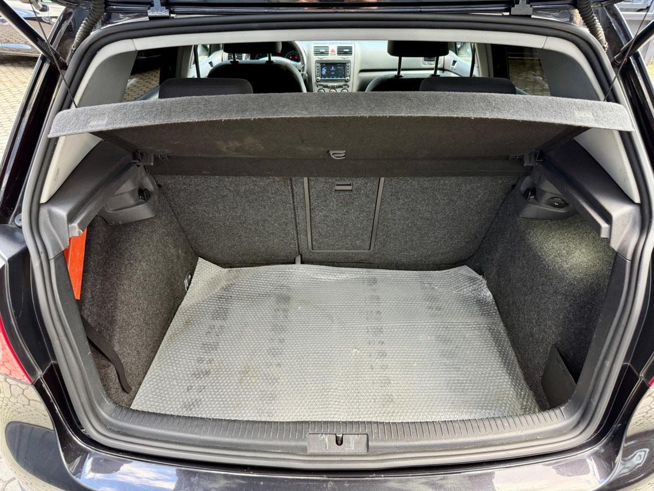 Volkswagen Golf 1.6 5p. Comfortline