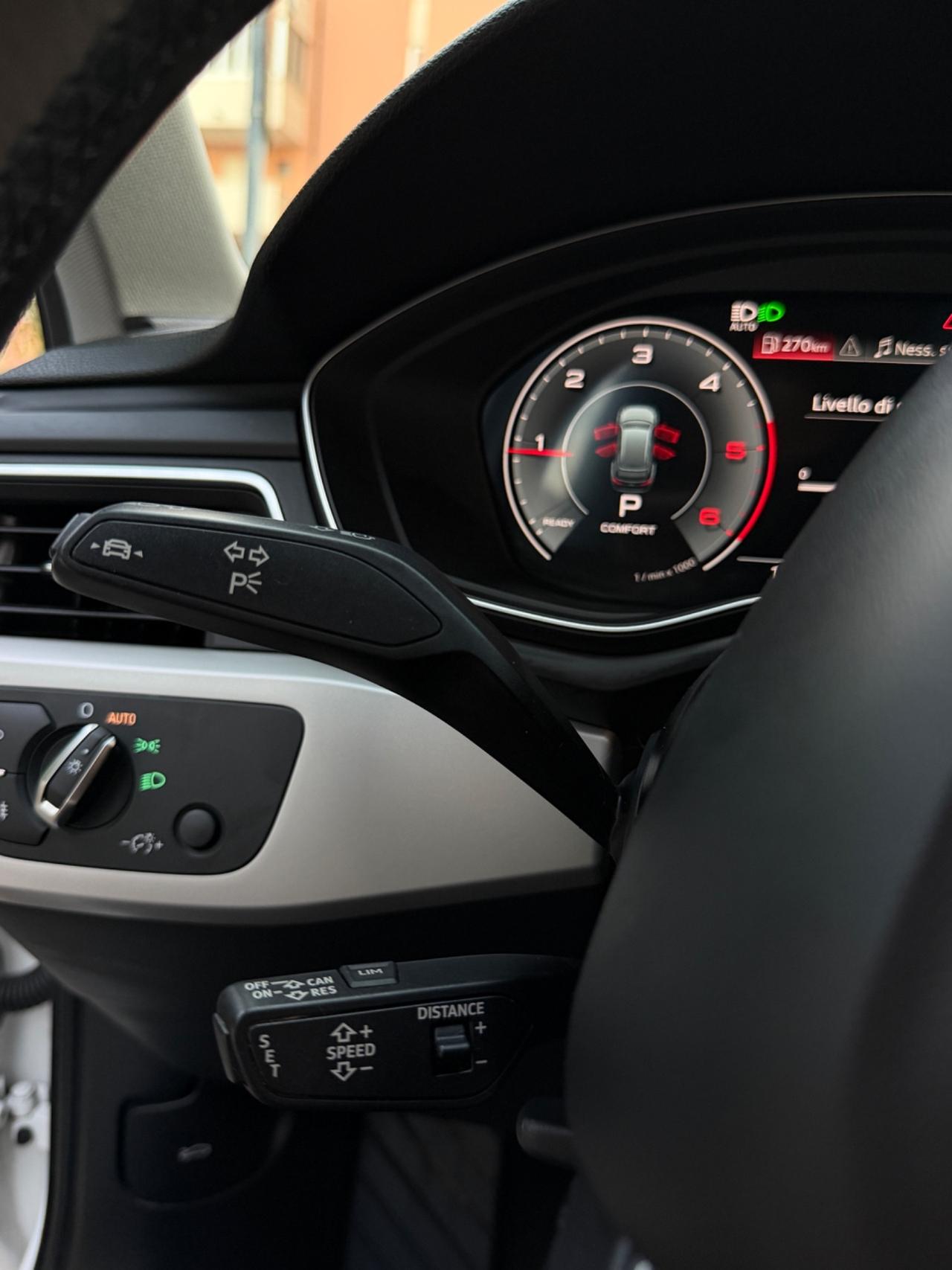Audi A4 Avant Mild-Hybrid 35 TDI/163 CV S-line Edition