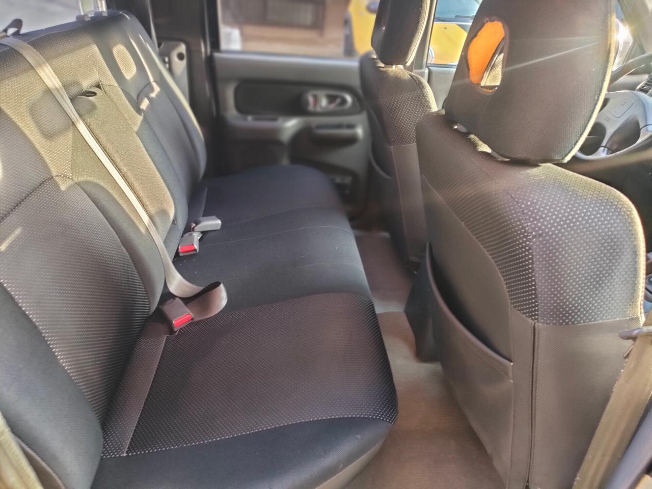 Mitsubishi L200 2.5 TD Aut Gancio 4WD Double Cab