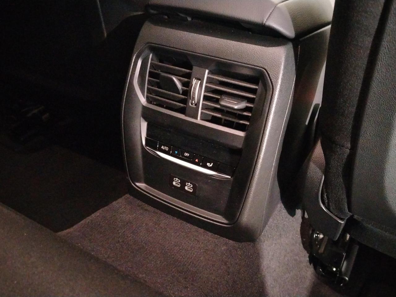BMW Serie 3 318d Touring 48V