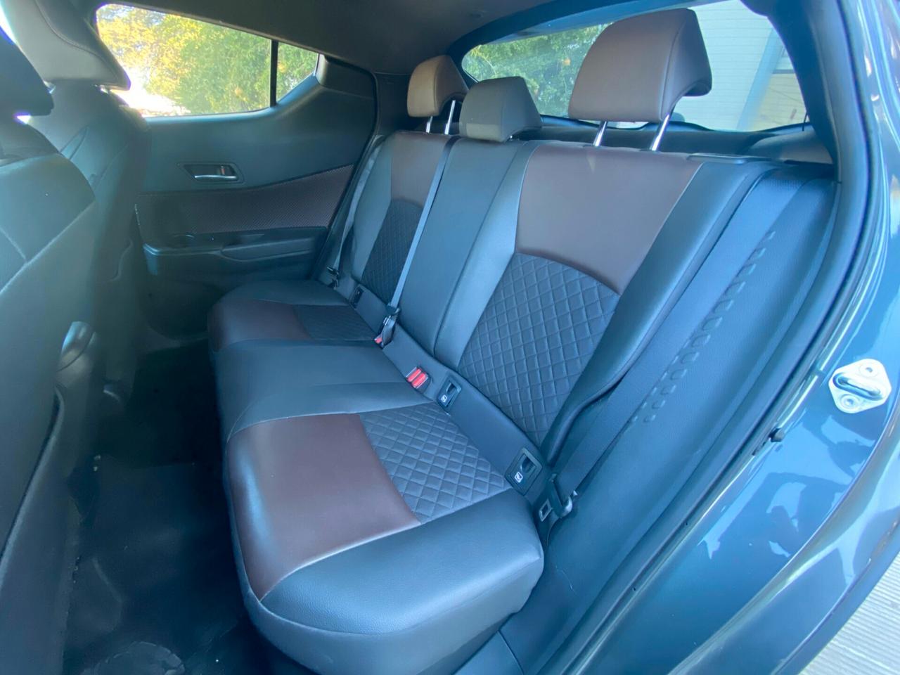 Toyota C-HR 1.8 Hybrid E-CVT Lounge