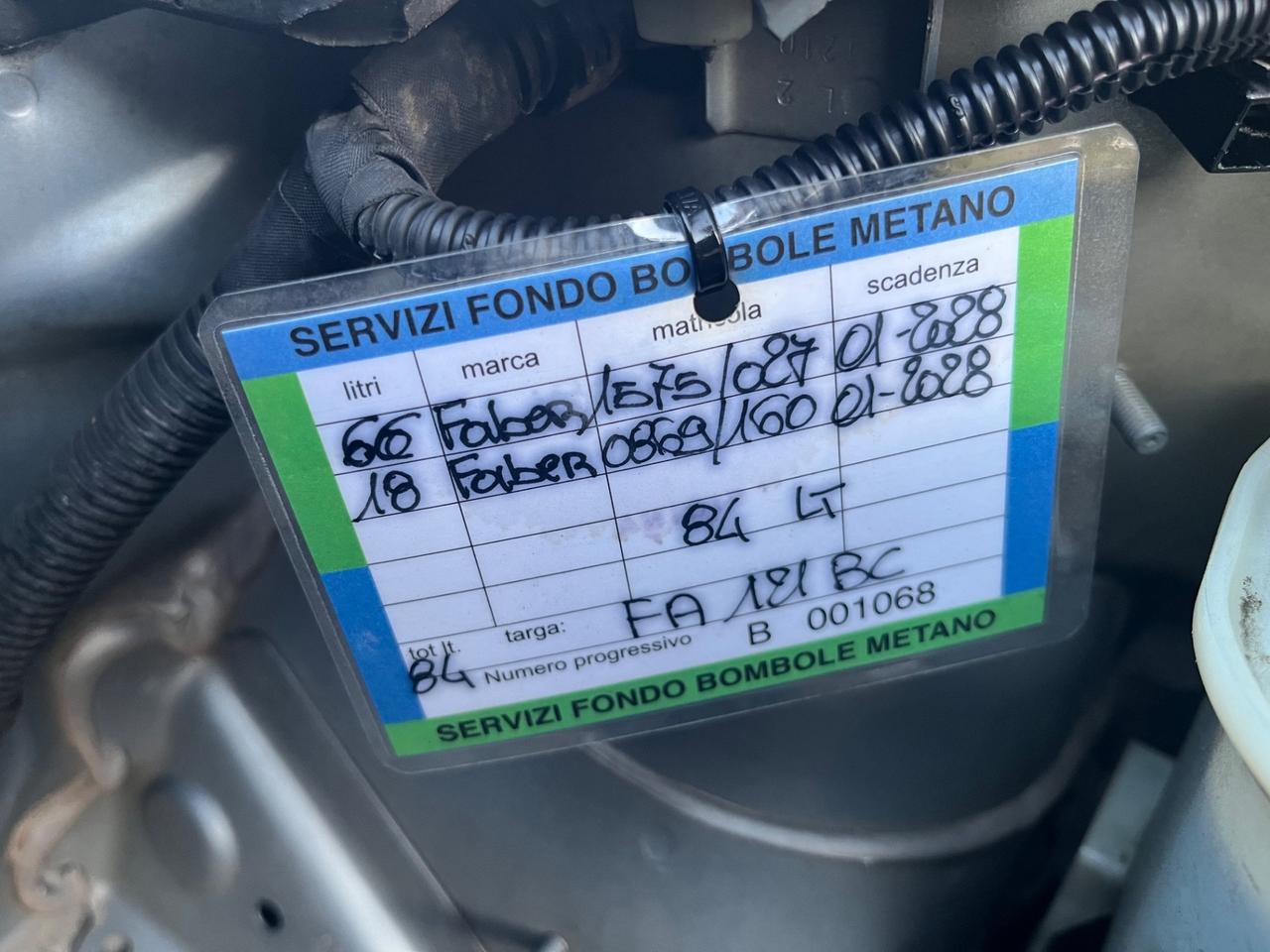 FIAT QUBO FULL OPTIONAL CON I POSTI 2015