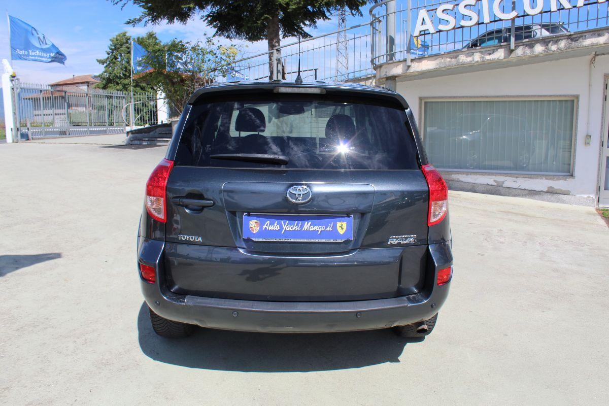 TOYOTA - RAV4 - Crossover 2.2 D-4D 177CV Luxury
