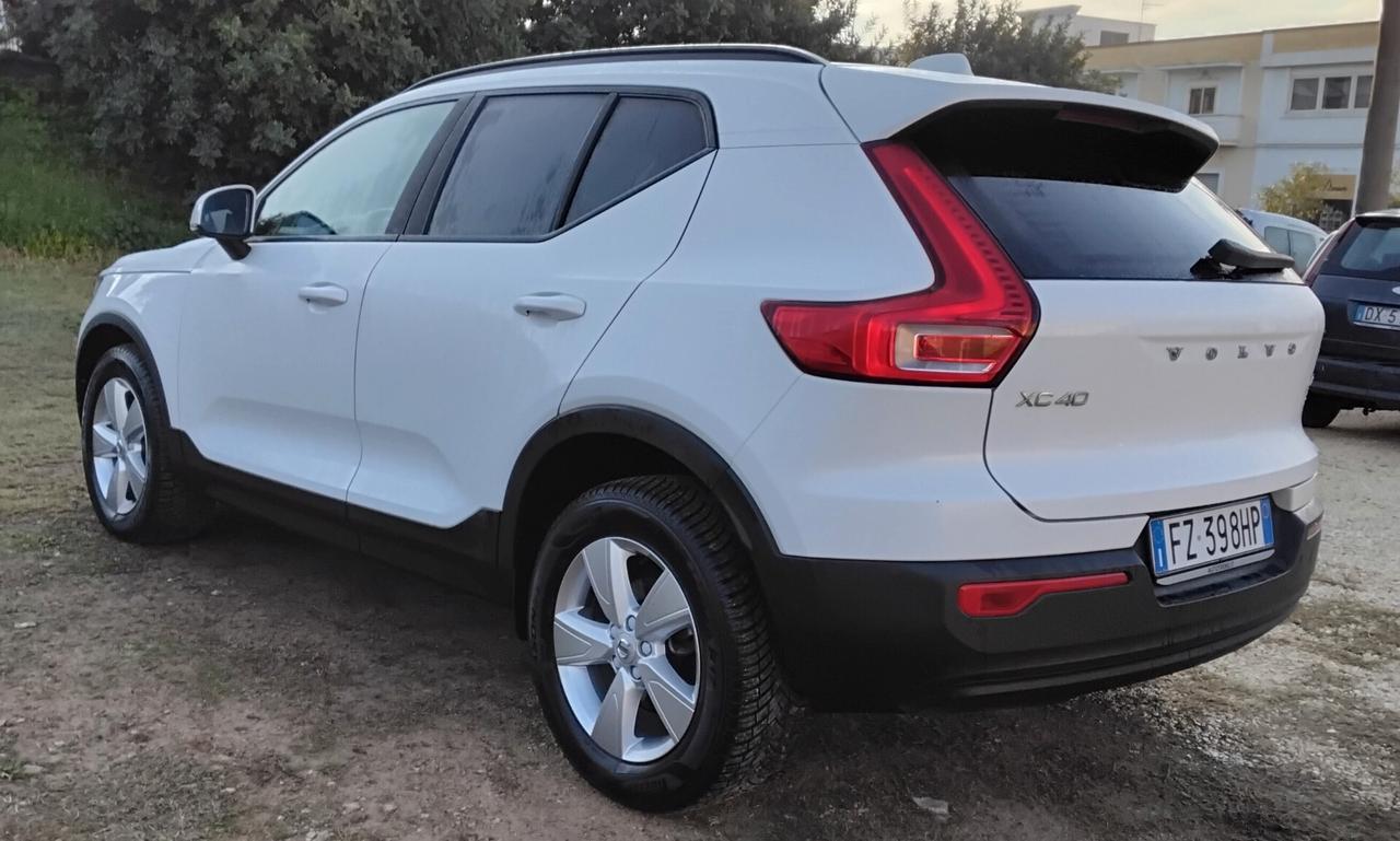 Volvo XC40 T3 Momentum
