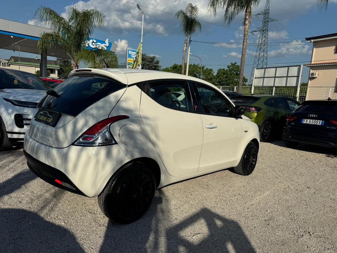 LANCIA YPSILON 1.2 BENZ 69CV PERFETTA