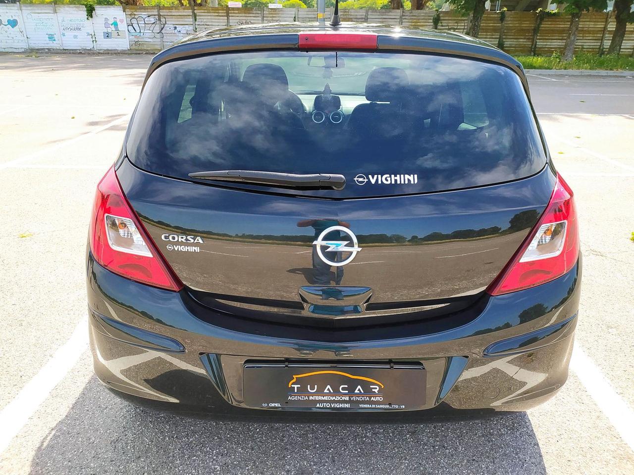 Opel Corsa Cosmo 1.2 #11303