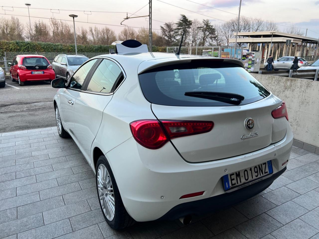 Alfa Romeo Giulietta 1.6 JTDm-2 105 CV Exclusive