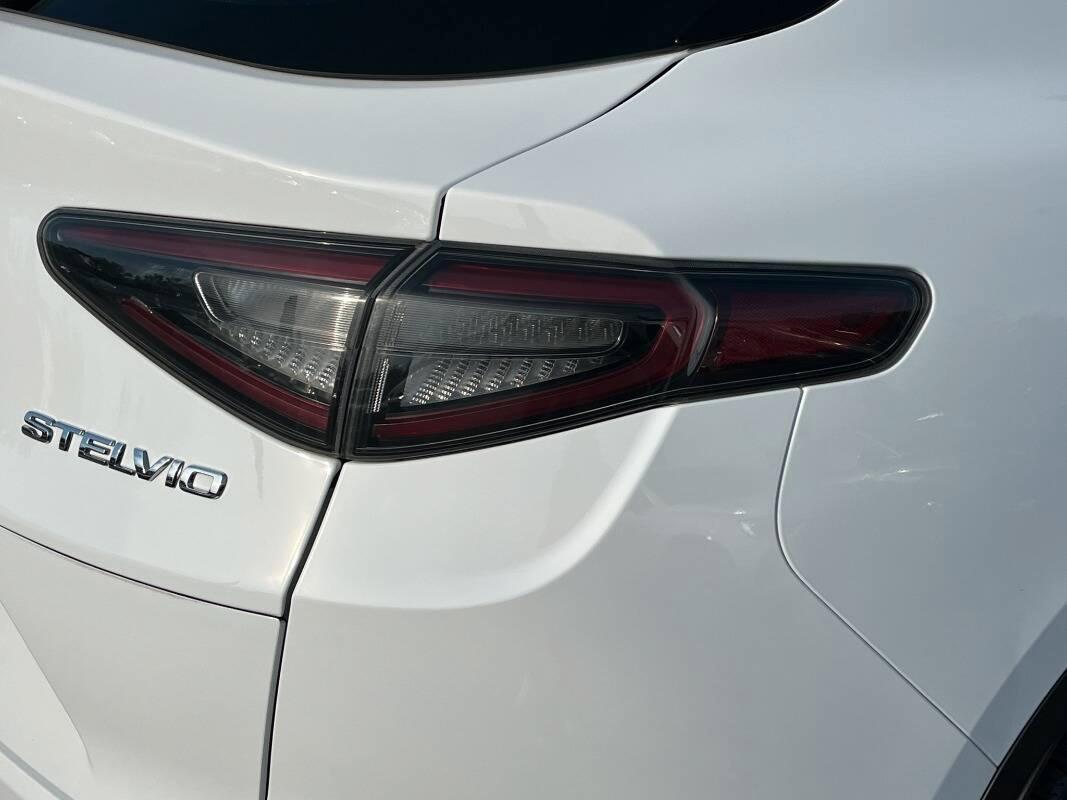 Alfa Romeo Stelvio 2.2 t Super rwd 160cv auto