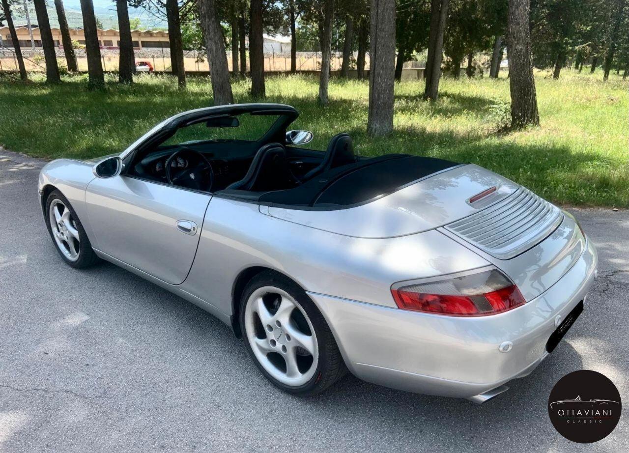 Porsche 911 996 Carrera 4