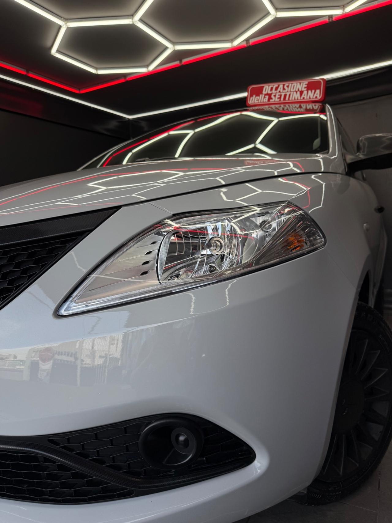 Lancia Ypsilon 1.0 Hybrid Ecochic Gold 2021