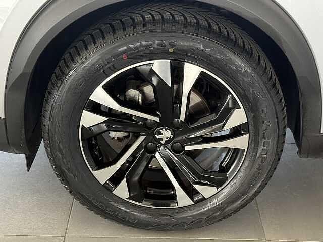 Peugeot 2008 1.2 PureTech 130 CV Allure