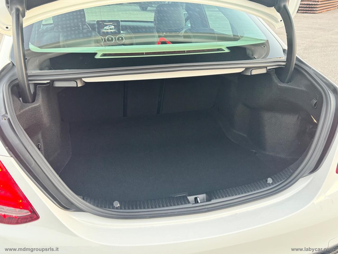 MERCEDES-BENZ C 200 d Auto Premium AMG LINE