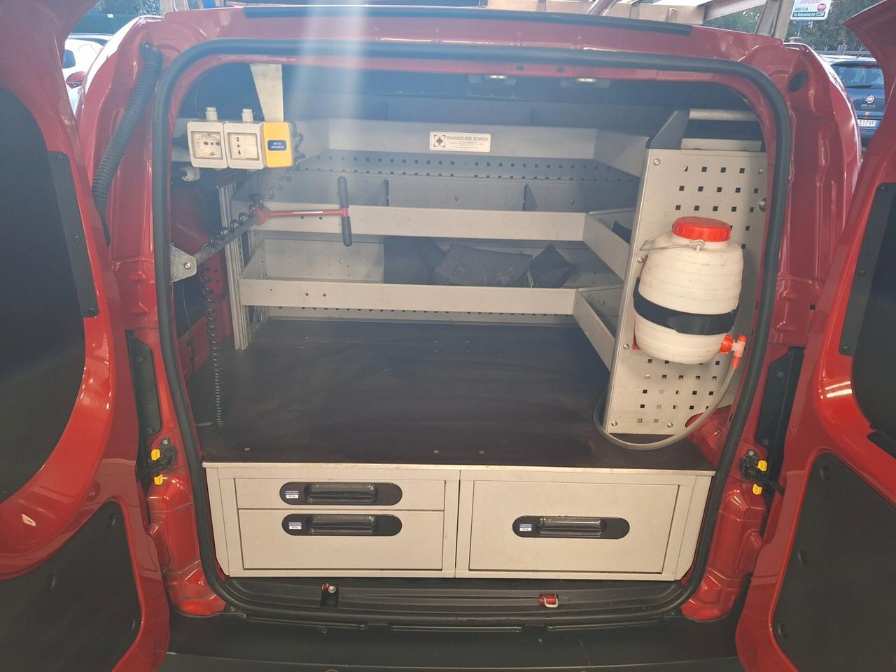 Fiat Fiorino 1.3 MJT 95CV Cargo Adventure