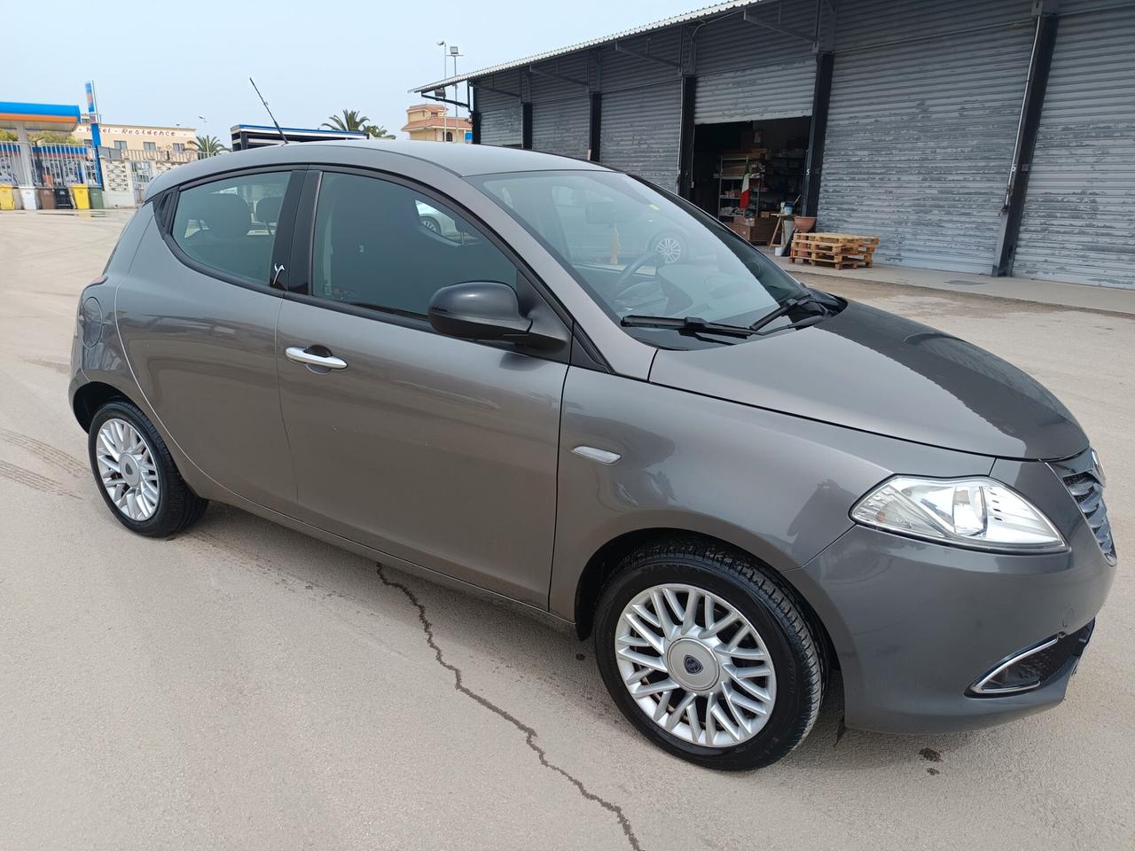 Lancia Ypsilon 1.3 MJT 16V 95 CV 5 porte S&S Gold