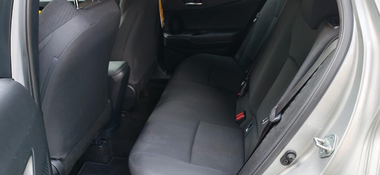Toyota C-HR 1.8 Hybrid E-CVT Active