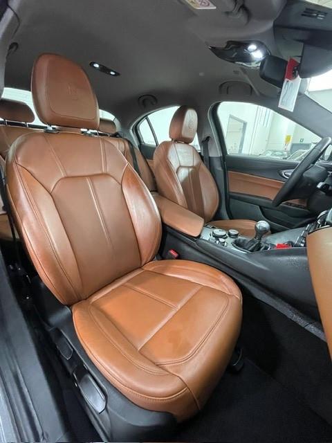 Alfa Romeo Giulia 2.2 Turbodiesel 180 CV Business Sport