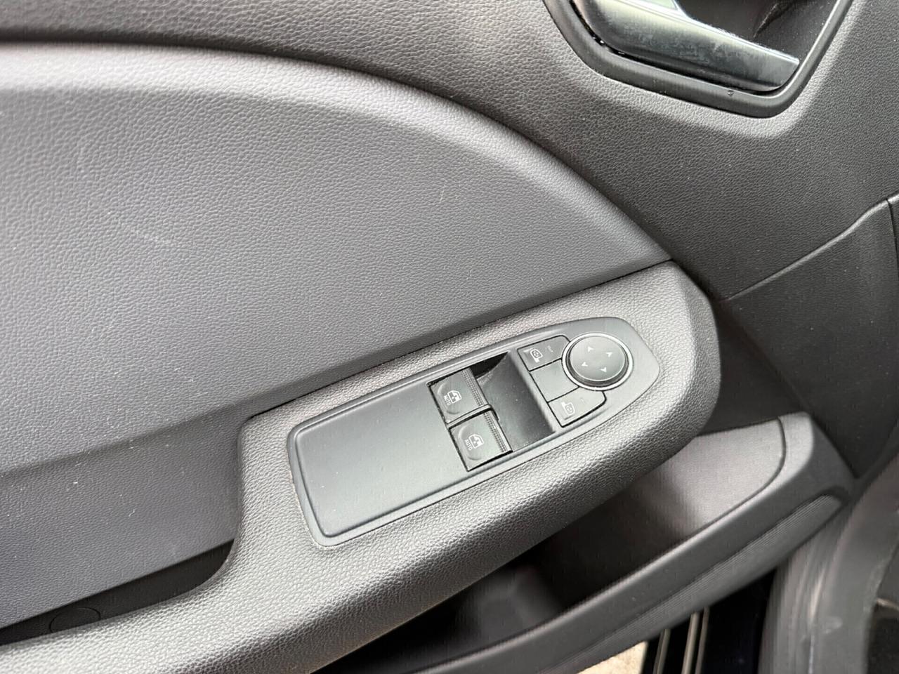 Renault Clio TCe 100 CV 5 porte Business