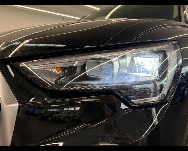 AUDI Q3 35 TFSI S tronic Business Advanced