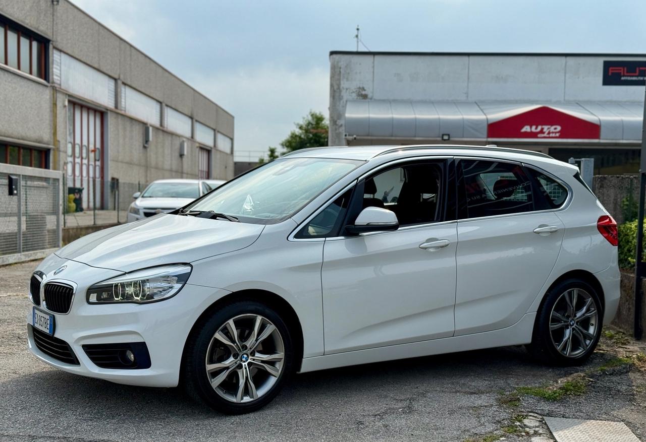 BMW 218i Active Tourer 136Cv OK NEOPATENTATI