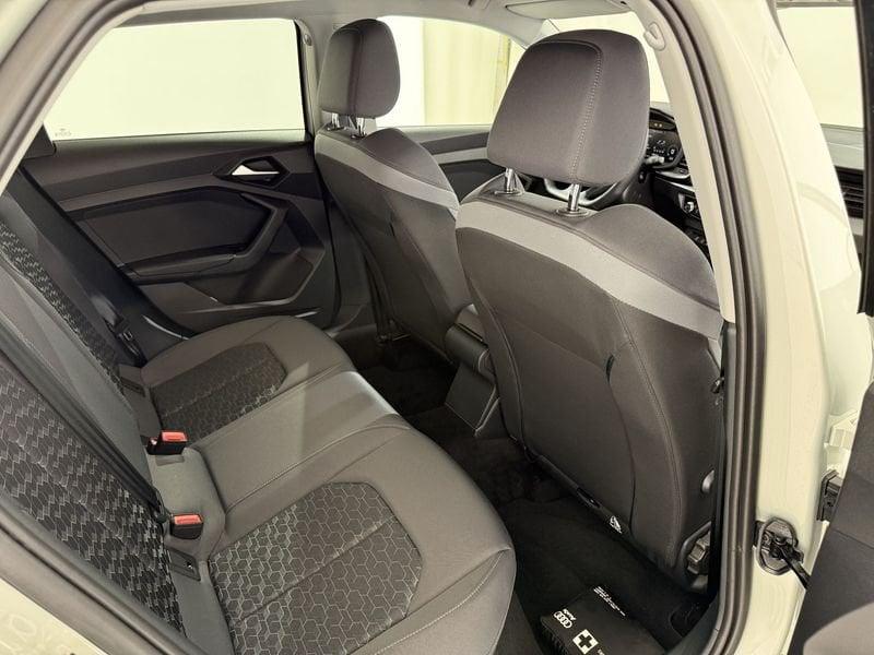 Audi A1 Sportback 30 TFSI S Identity Black