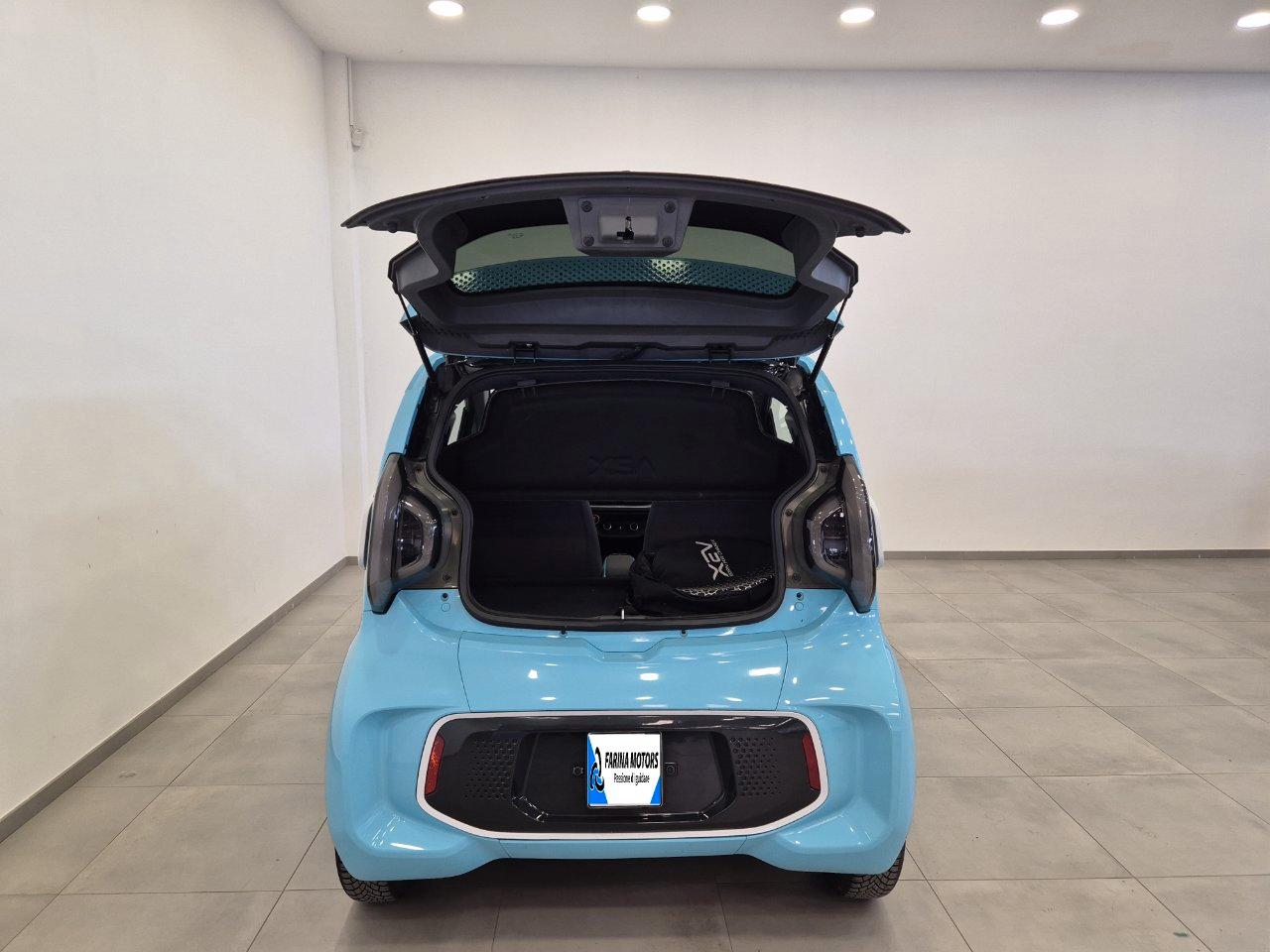 Xev Yoyo 32kWh Electric Blue