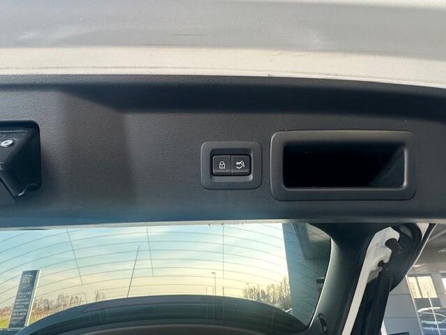 Mazda CX-30 2.0L Skyactiv-G M Hybrid 2WD Exceed PROBLEMA MODULO SOS COMUNICAZIONE DATI