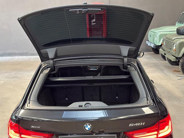 BMW 540 i xDrive Touring Luxury