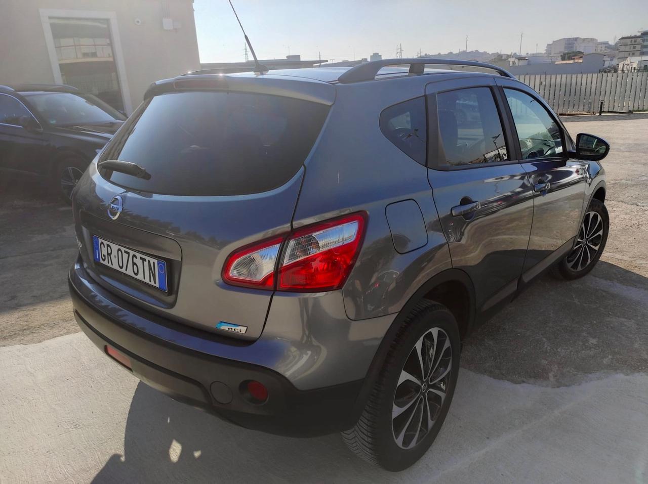 Nissan Qashqai 1.6 dCi DPF 360