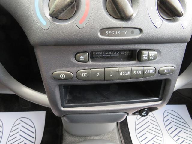 TOYOTA Yaris 1.0i 16V cat 5 porte Sol '03