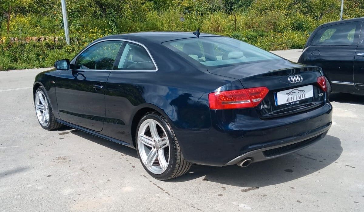 Audi A5 2011 photo 3