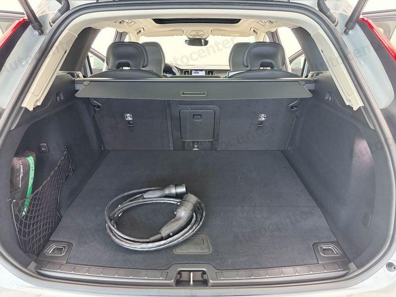 Volvo XC60 T6 PLUG IN PHEV CORE AWD AUT