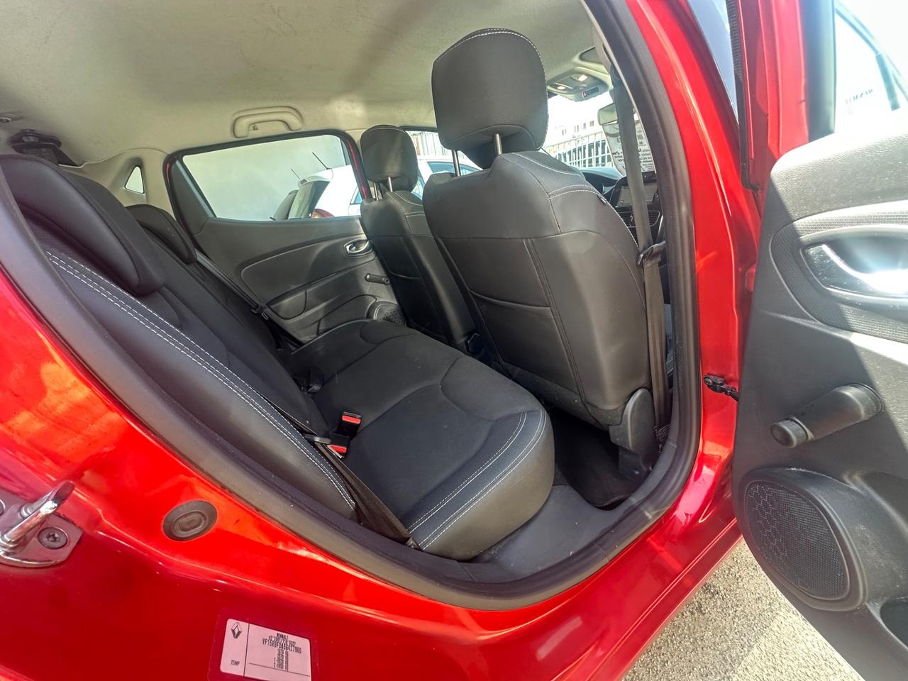 Renault Clio dCi 8V 90CV EDC Start&Stop 5 porte Energy Intens