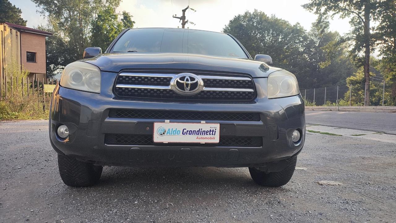 TOYOTA RAV4 2.2 D-4D 177CV LUXURY