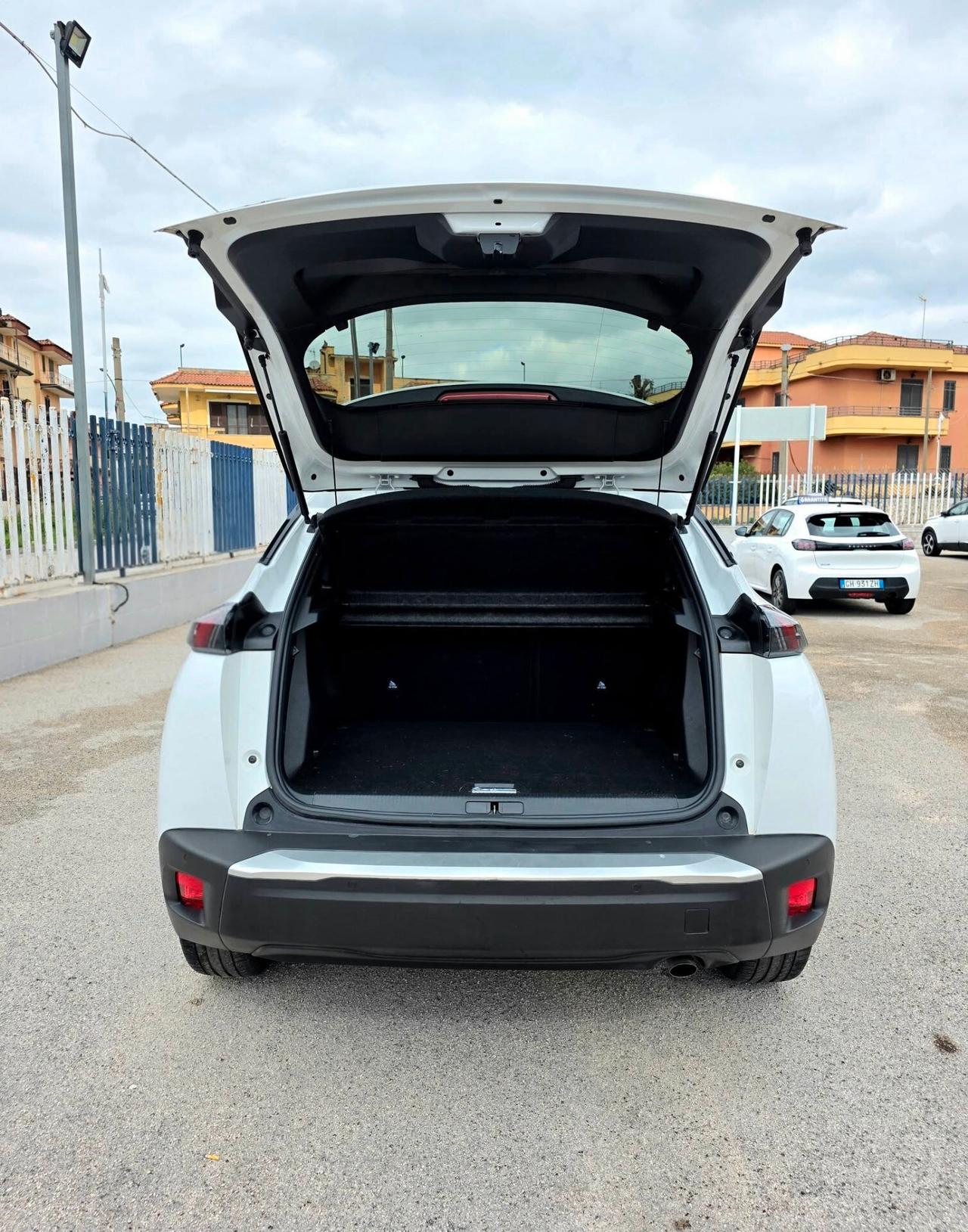 Peugeot 2008 1.5 BlueHDi 102cv Allure Navi Pack