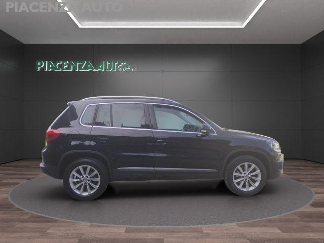 VOLKSWAGEN Tiguan 2.0 TDI. 4MOTION DSG Sport & Style .NAVI