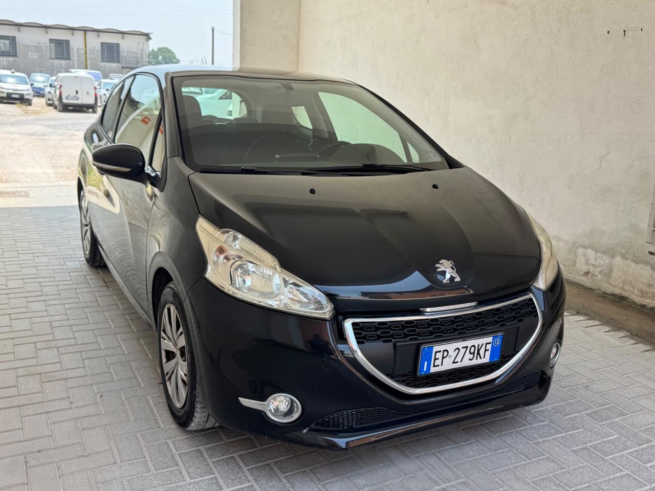 Peugeot 208 1.2 VTi 82 CV , CINGHIA ROTTA