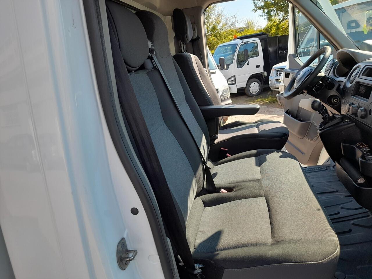 Renault Master T35 2.3 dCi/145 PM- CASSONATO