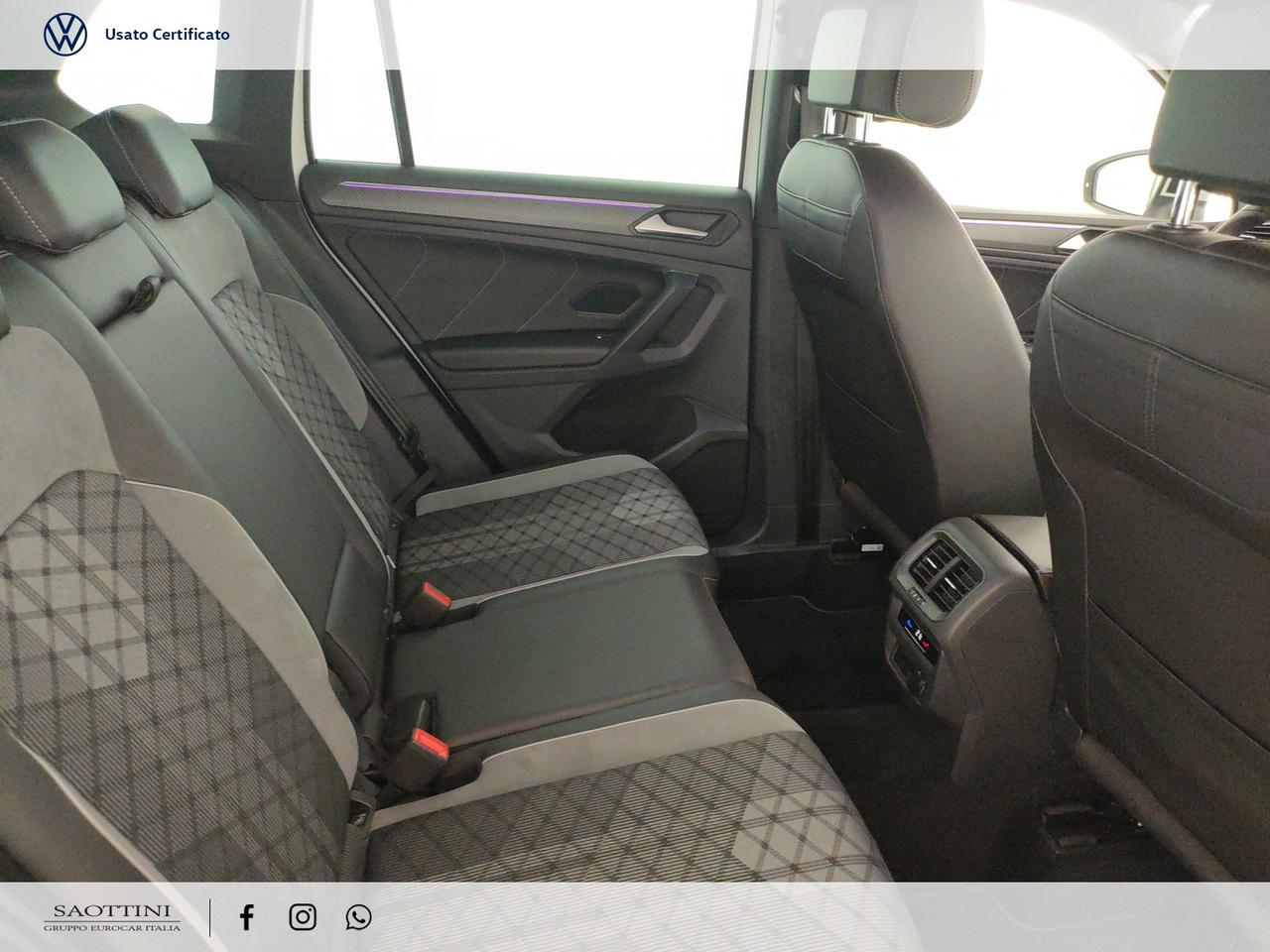 2.0 TDI R-line 4motion 150 CV DSG