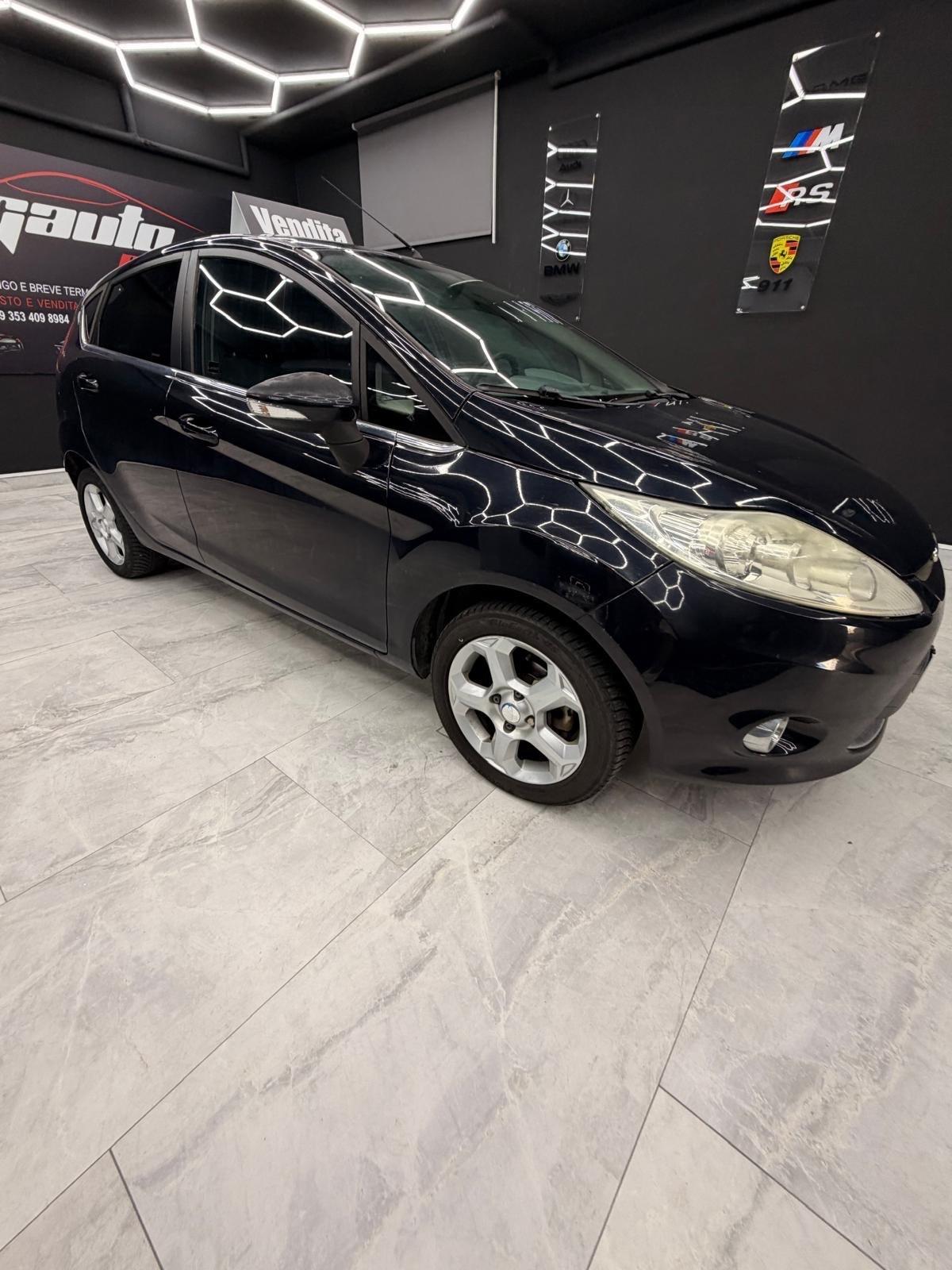 Ford Fiesta 1.4 3 porte Bz.- GPL Titanium