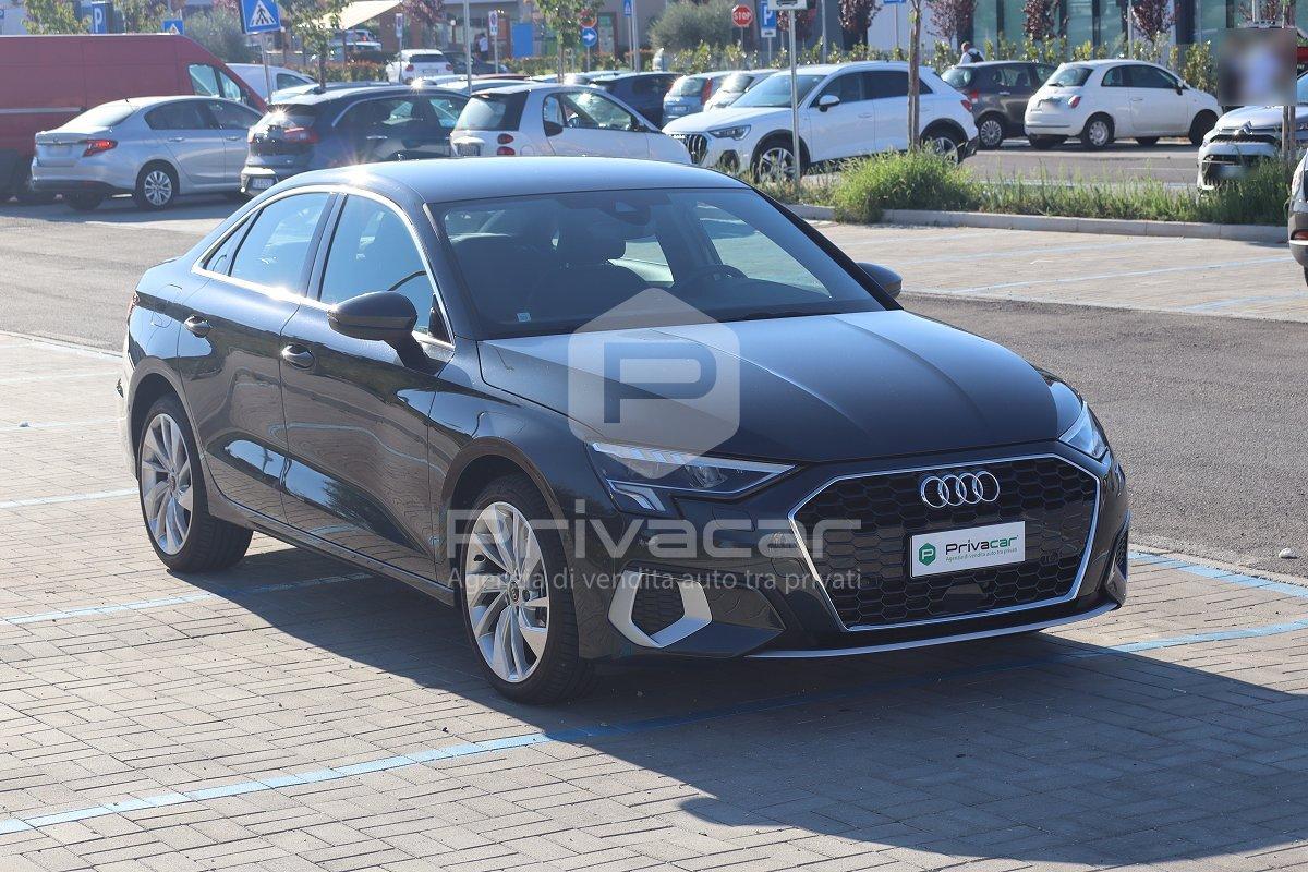AUDI A3 Sedan 35 TFSI S tronic Business Advanced