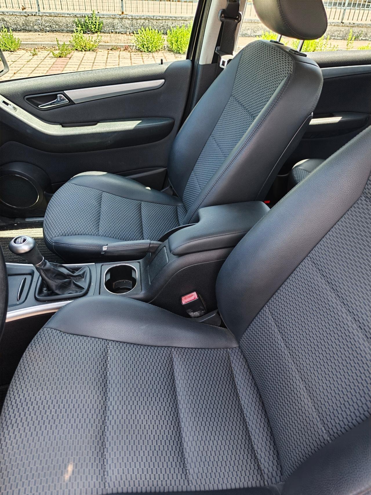 Mercedes-benz B 200 CDI Premium