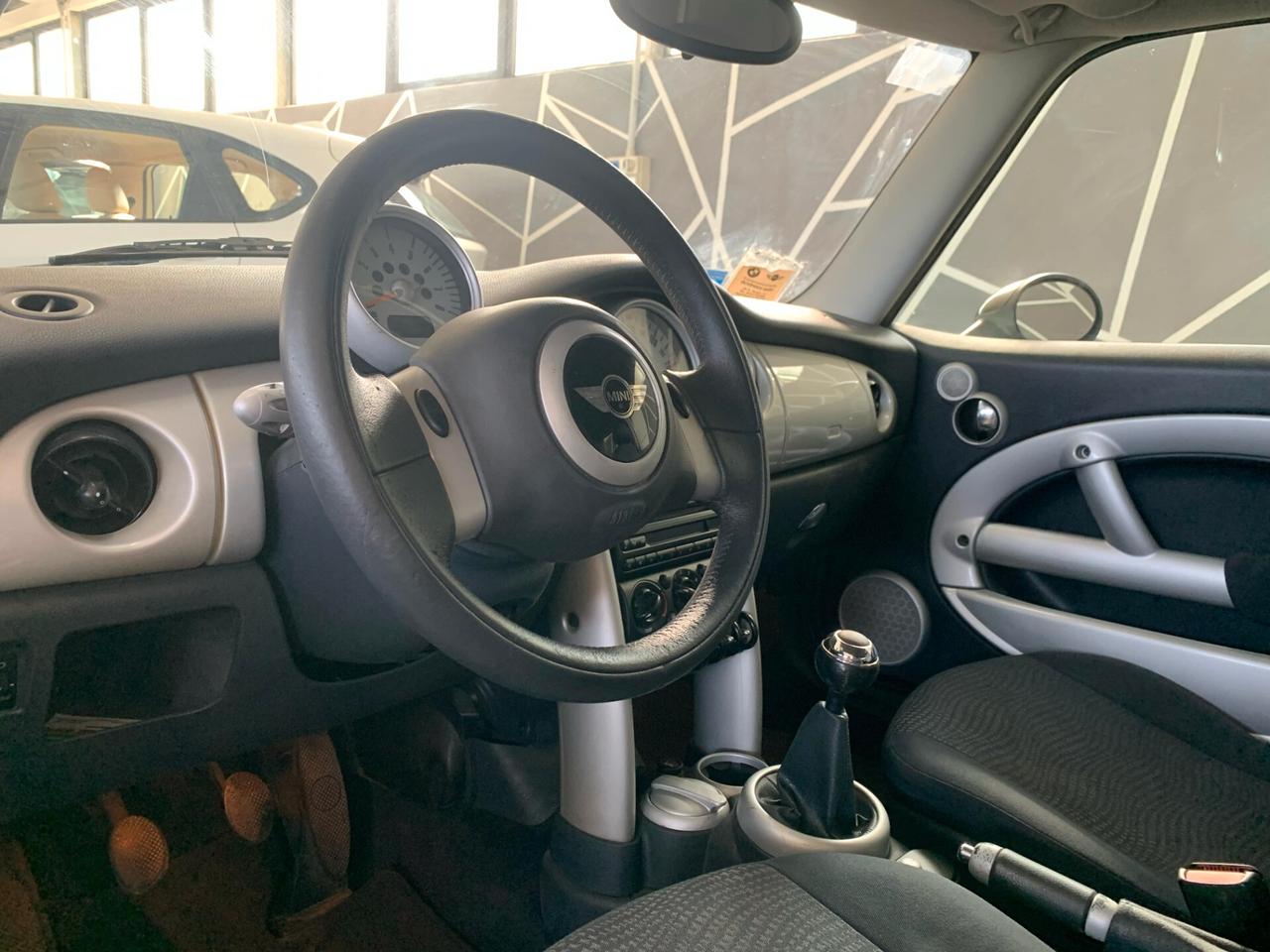 Mini Cooper 1.6 16V R50 NEOPATENTATI