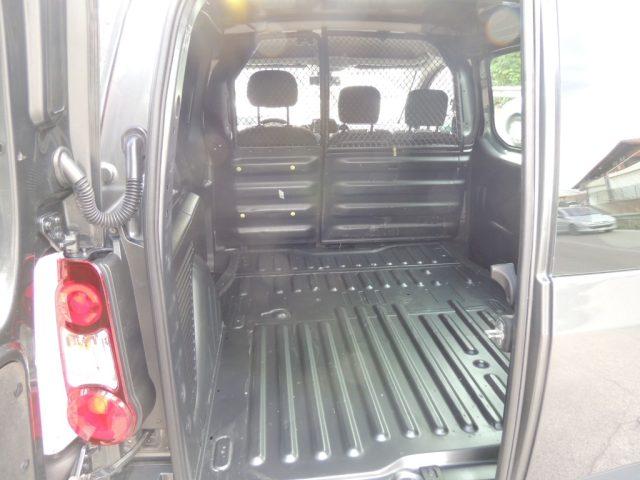 PEUGEOT Partner BlueHDi 100 L1 Pian.Cab. isotermico distribuzione