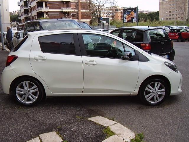 Toyota Yaris 1.5 Hybrid 5 porte Style NEOPATENTATI