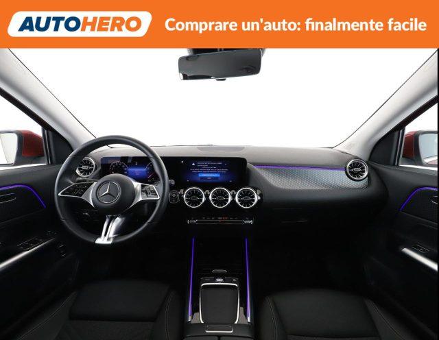 MERCEDES-BENZ GLA 180 Automatic Progressive Advanced