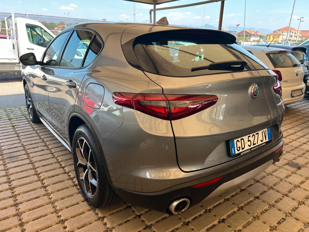 Alfa Romeo Stelvio 2.2 Turbodiesel 160 CV AT8 RWD Super