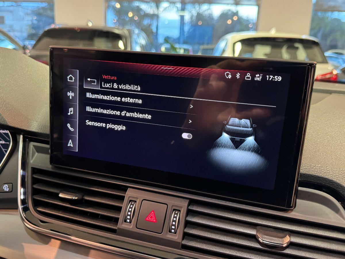 AUDI Q5 Sportback SPB 2.0 TDI S-line Identity black Grigio Quantum